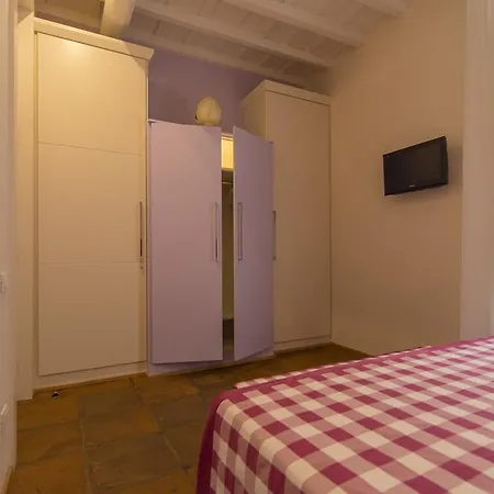 La Porta Rossa Di Borgo - Vatican Luxury Suite-2
